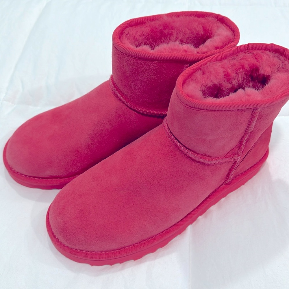 Pink Uggs